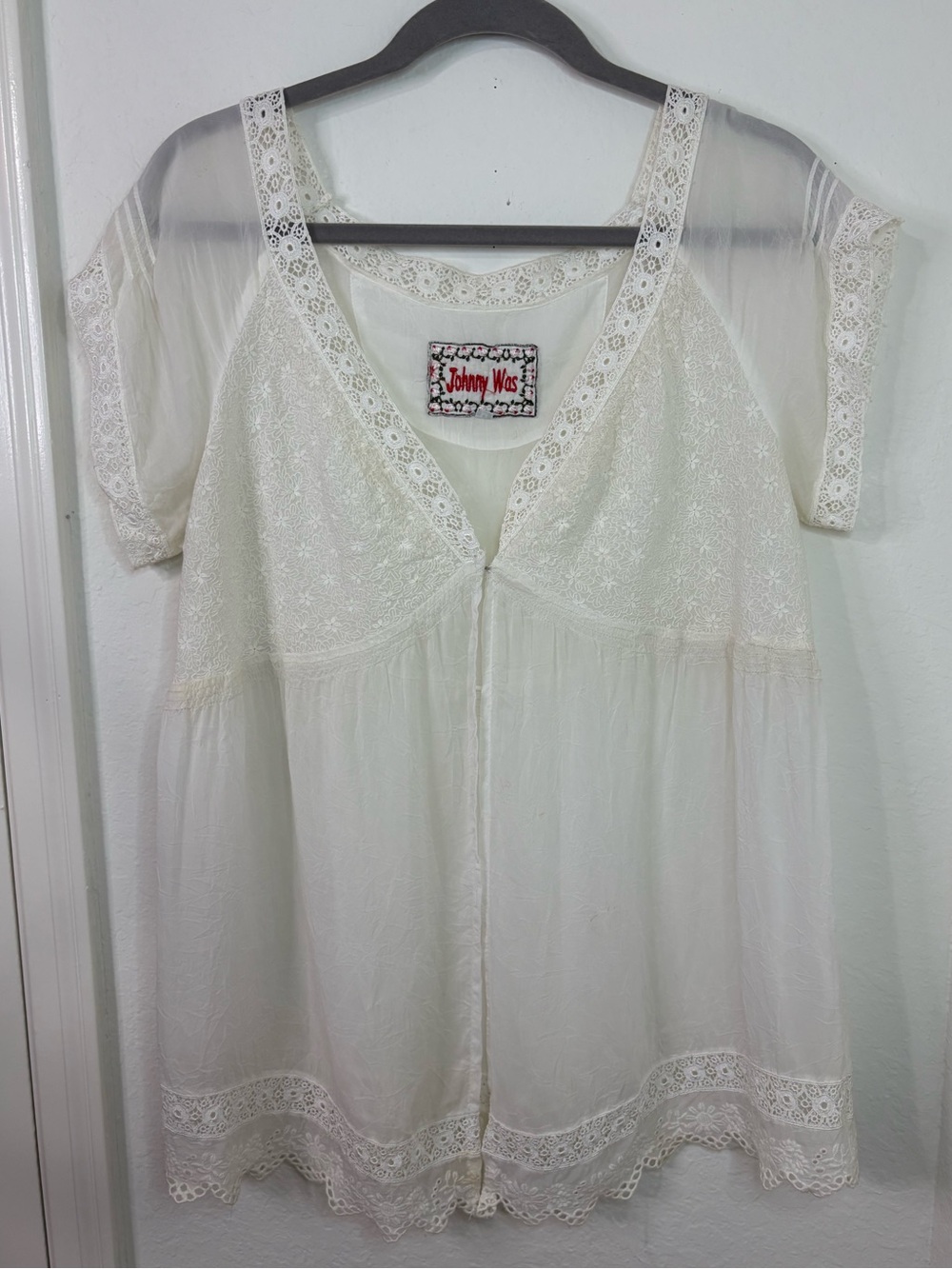Johnny Was Ivory Embroidered Lace Boho Peasant Blouse Sheer Sleeve Medium